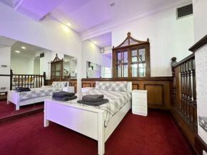 Modern Haven in Dudley with Free Parking!